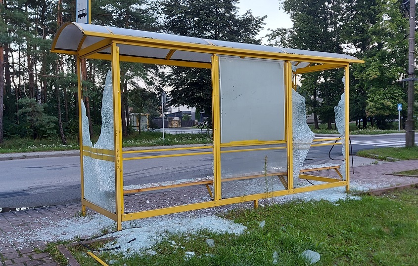 zniszczone przystanki